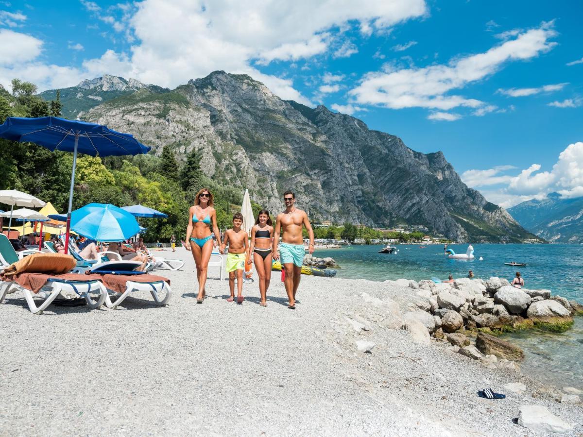 Hotel Leonardo Da Vinci Limone sul Garda Exterior photo