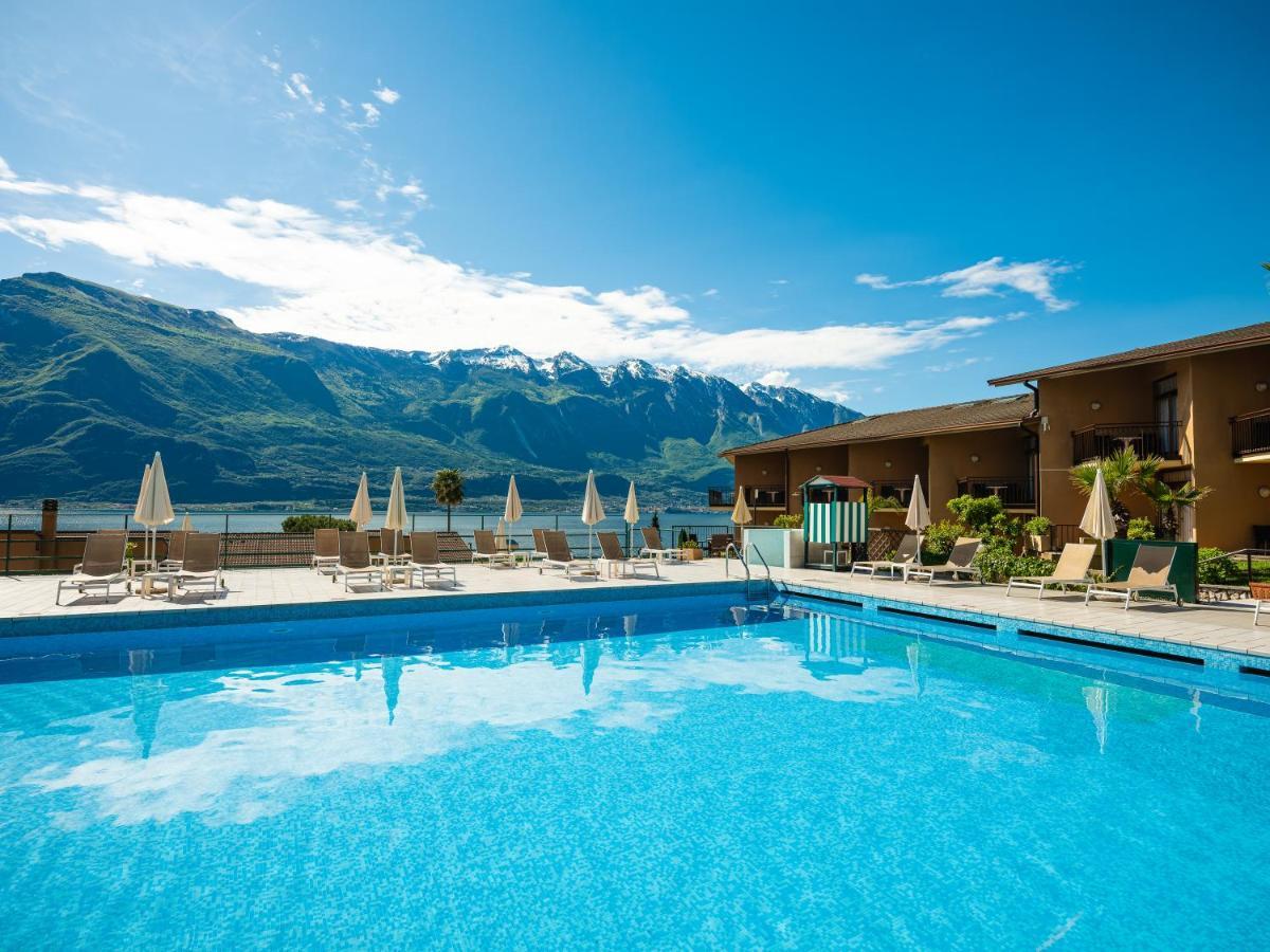 Hotel Leonardo Da Vinci Limone sul Garda Exterior photo