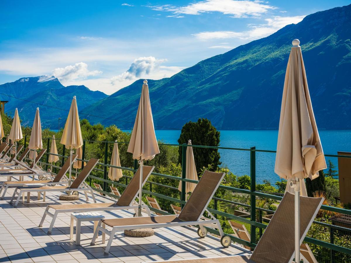 Hotel Leonardo Da Vinci Limone sul Garda Exterior photo